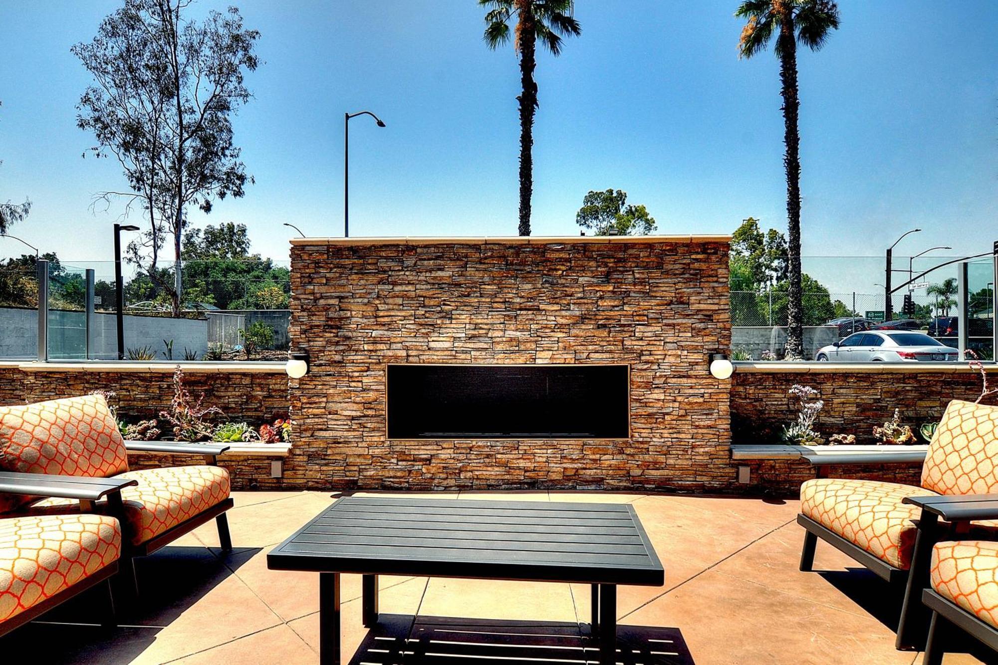 Fairfield Inn & Suites By Marriott Los Angeles Rosemead Bagian luar foto