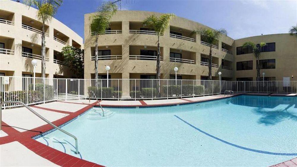 Fairfield Inn & Suites By Marriott Los Angeles Rosemead Bagian luar foto