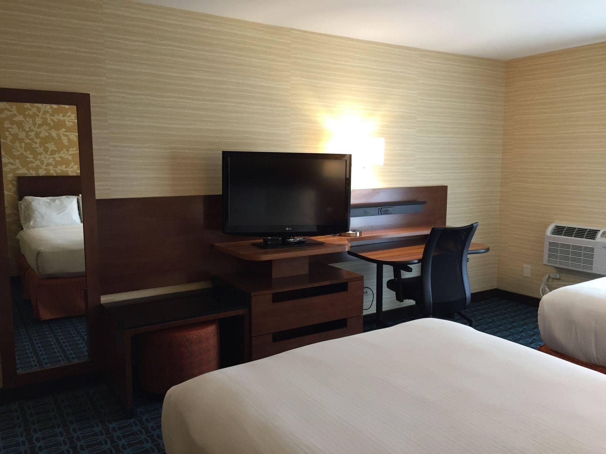 Fairfield Inn & Suites By Marriott Los Angeles Rosemead Bagian luar foto